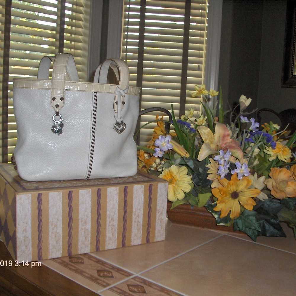 Brighton Edie Beach/Chic Handbag